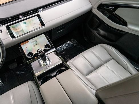 Used 2021 Land Rover Range Rover Evoque SE image 17