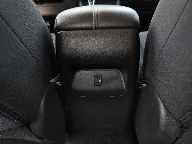 Used 2023 Nissan Sentra SV FWD image 18