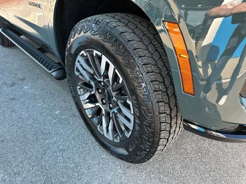 New 2026 Chevrolet Tahoe Z71 w/ Z71 Off-Road Package AWD/4WD image 8
