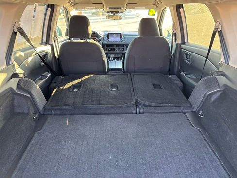 Used 2024 Nissan Rogue S image 12