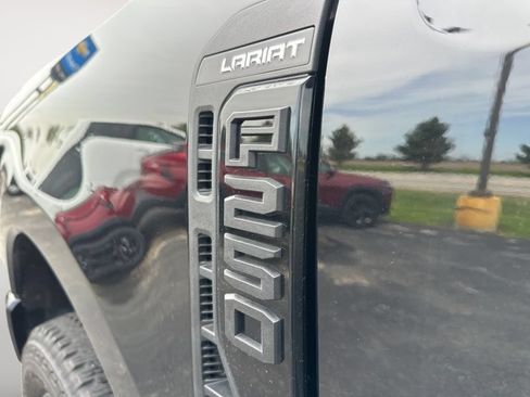 Used 2025 Ford F250 Lariat w/ Lariat Ultimate Package AWD/4WD image 25