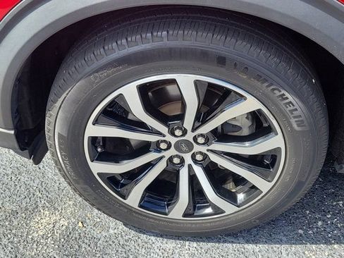 Certified 2023 Ford Explorer ST-Line w/ Class IV Trailer Tow Package RWD image 8