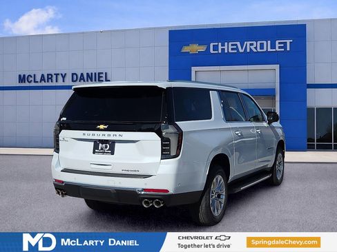 New 2026 Chevrolet Suburban Premier AWD/4WD image 5