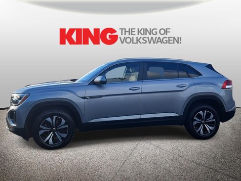 Certified 2024 Volkswagen Atlas Cross Sport SE image 7