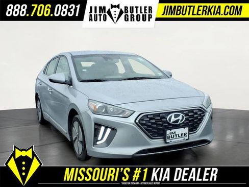 Used 2021 Hyundai Ioniq SE FWD image 24