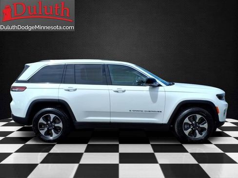 Used 2024 Jeep Grand Cherokee Limited 4xe AWD/4WD image 6