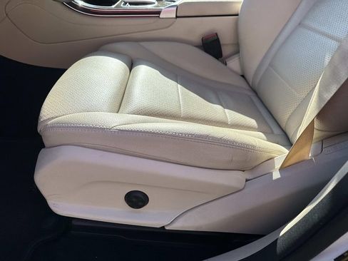 Used 2020 Mercedes-Benz GLC 300 4MATIC image 18