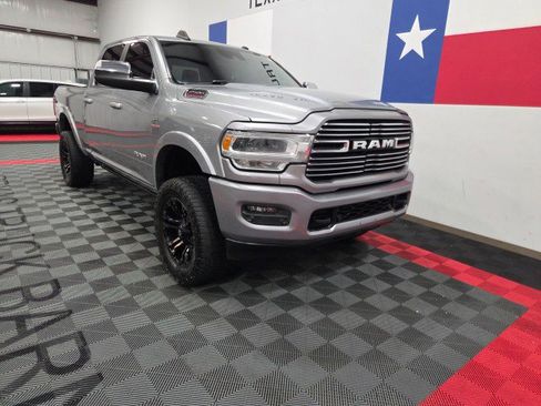 Used 2019 RAM 2500 Laramie AWD/4WD image 16