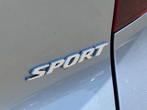 Used 2022 Honda Pilot Sport image 5