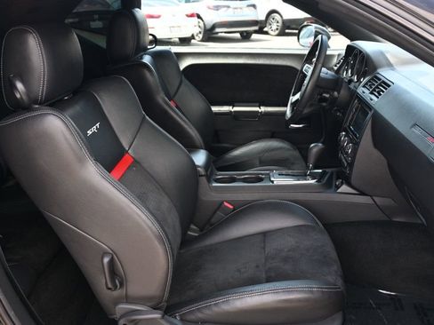 Used 2010 Dodge Challenger SRT8 w/ SRT Option Group II image 15