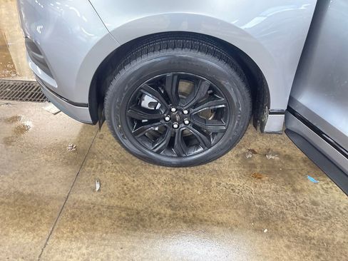 Used 2022 Ford Edge SE w/ Black Appearance Package image 26