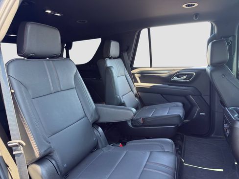 Used 2024 Chevrolet Tahoe RST w/ RST Performance Edition AWD/4WD image 18