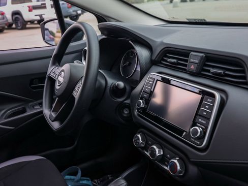 New 2025 Nissan Versa S image 19