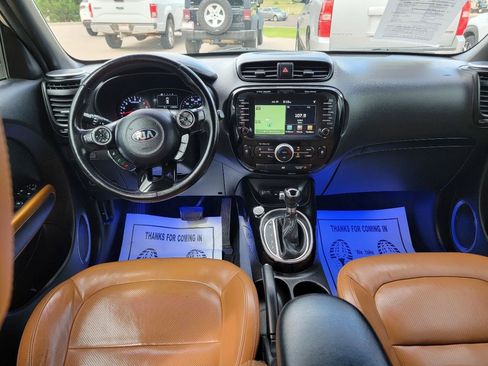 Used 2015 Kia Soul ! w/ Sun & Sound Package FWD image 8