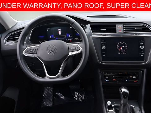 Used 2023 Volkswagen Tiguan SE w/ Panoramic Sunroof Package FWD image 15