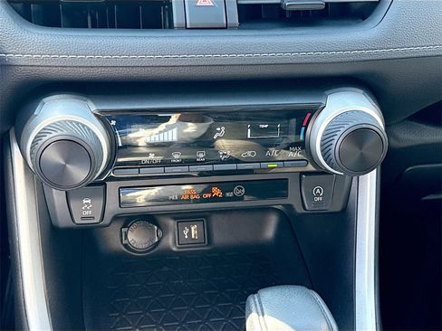 Used 2023 Toyota RAV4 LE image 15