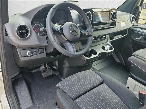 New 2026 Mercedes-Benz Sprinter 2500 image 9