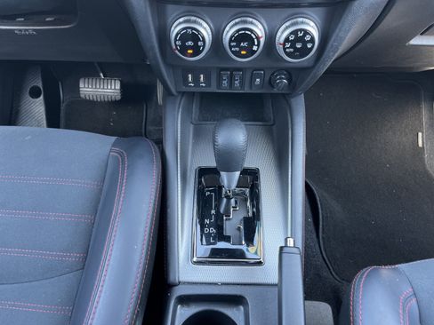 Used 2025 Mitsubishi Outlander Sport SE AWD/4WD image 28