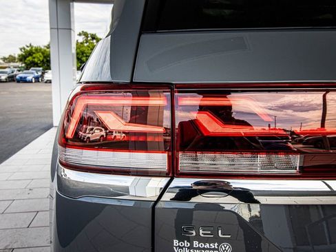 New 2026 Volkswagen Atlas SEL Premium R-Line AWD/4WD image 13