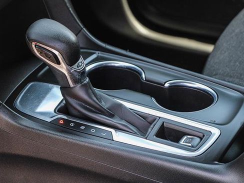 Used 2022 Chevrolet Equinox LT image 20