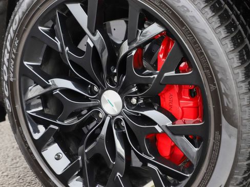 Used 2023 Aston Martin DBX 707 image 19