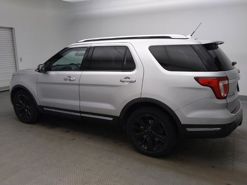 Used 2019 Ford Explorer Limited w/ Class III Trailer Tow Package FWD image 3