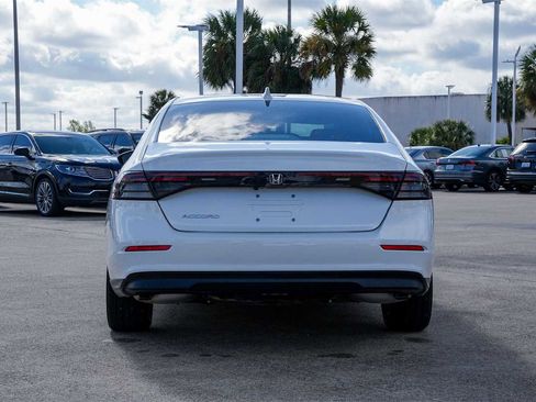 Certified 2025 Honda Accord LX image 5