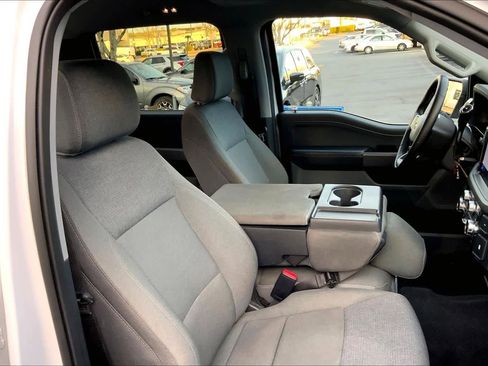 Certified 2025 Ford F150 XLT w/ Equipment Group 301A Standard image 9