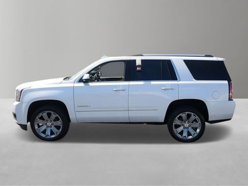 Used 2017 GMC Yukon Denali w/ Open Road Package AWD/4WD image 6