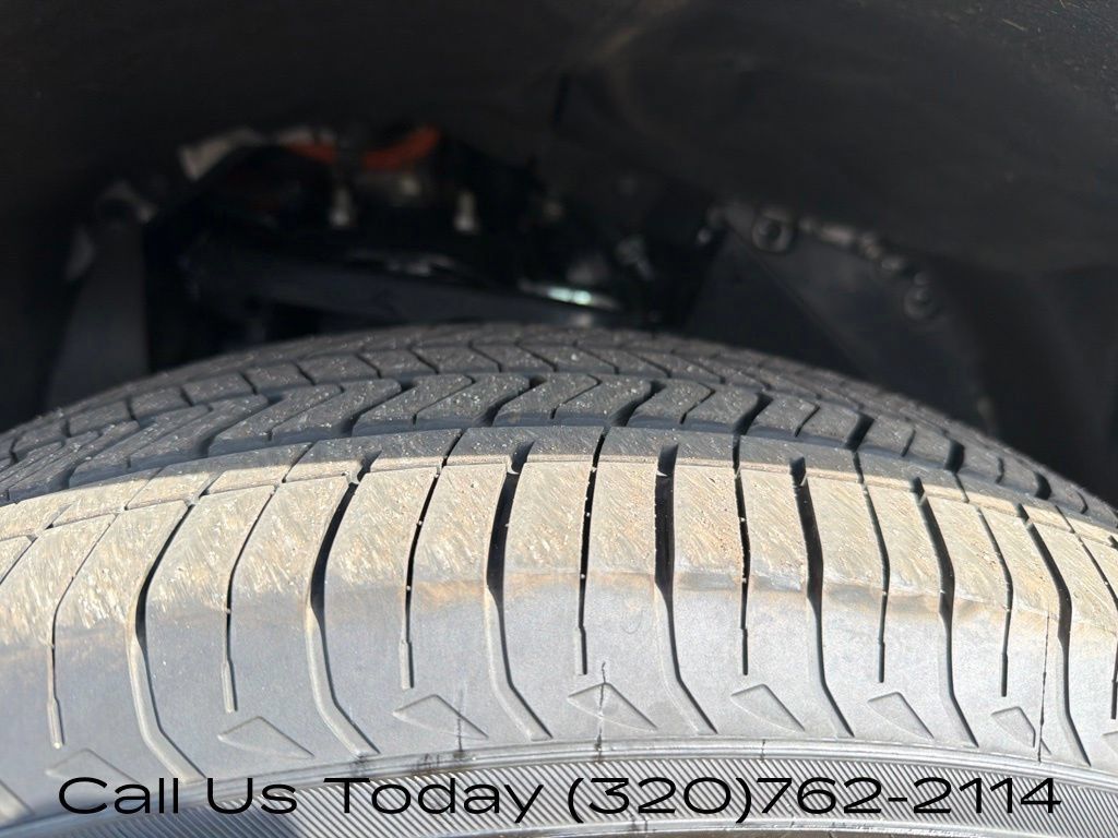Used 2026 Toyota Sequoia Platinum AWD/4WD image 15