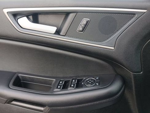 Used 2024 Ford Edge SEL AWD/4WD image 17