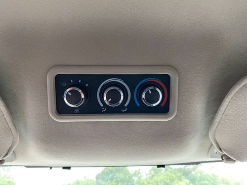 Used 2008 Chevrolet Express 3500 Extended Passenger w/ LT Preferred Equipment Group RWD image 18