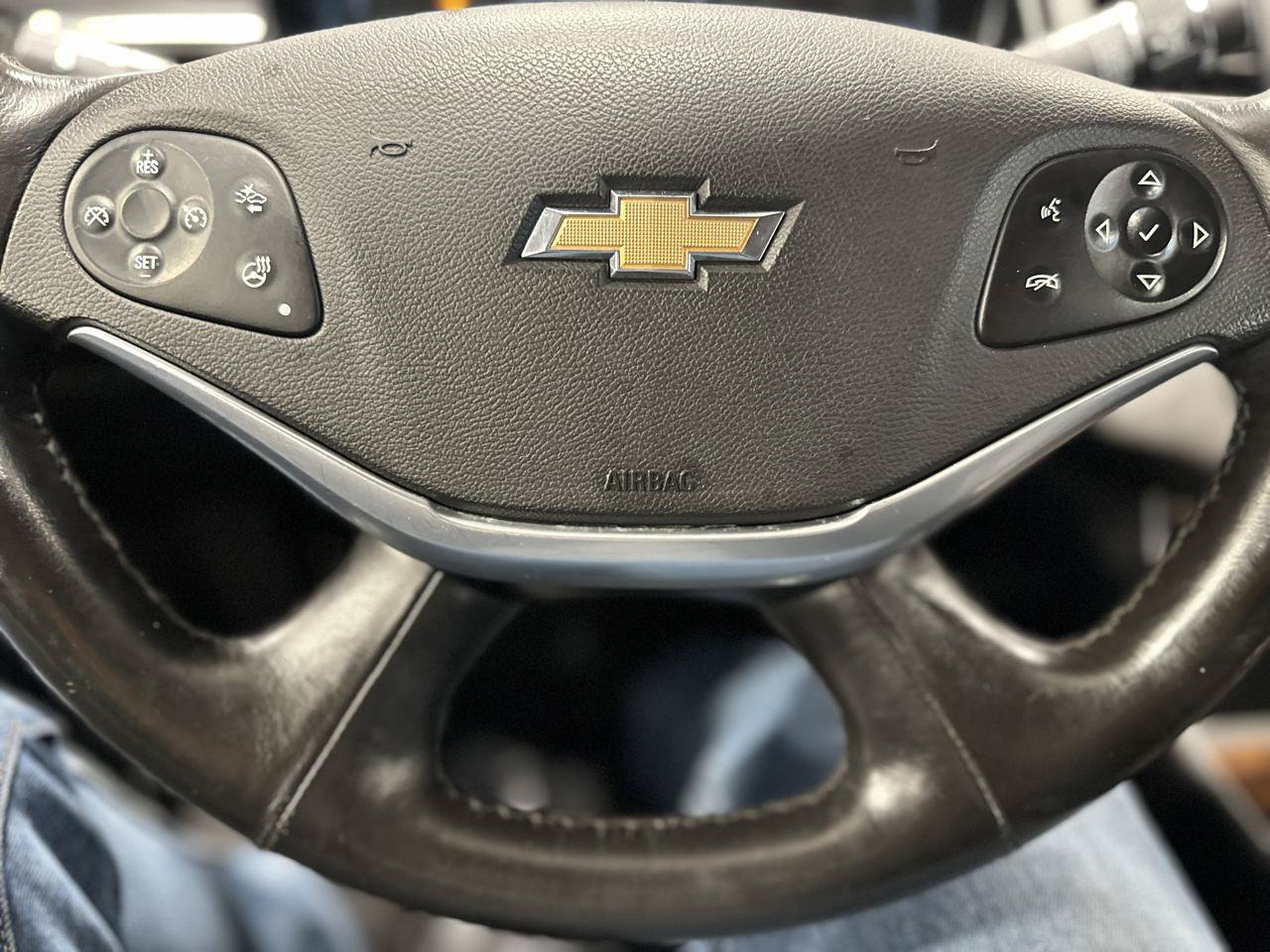 Used 2014 Chevrolet Impala LTZ FWD image 19