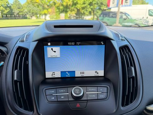 Used 2018 Ford Escape SE w/ SE Sport Appearance Package FWD image 23