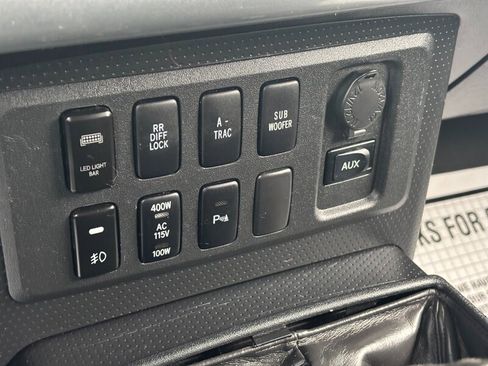 Used 2008 Toyota FJ Cruiser Base w/ Upgrade Pkg 2 image 18