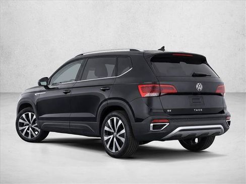 Used 2022 Volkswagen Taos SE w/ IQ.Drive SE Package FWD image 5