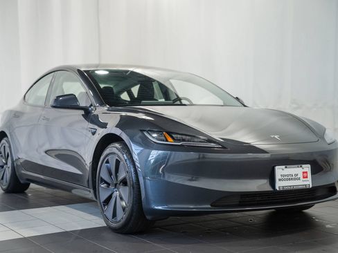 Used 2025 Tesla Model 3 RWD image 1