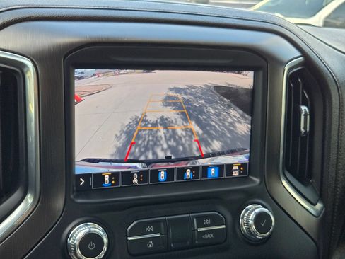Certified 2022 GMC Sierra 2500 AT4 w/ AT4 Preferred Package AWD/4WD image 16