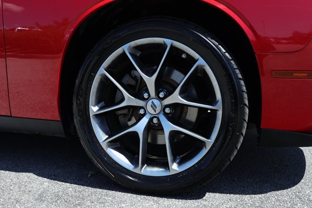 Used 2023 Dodge Challenger SXT w/ Plus Package RWD image 5