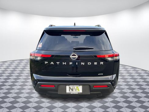 Used 2025 Nissan Pathfinder SV w/ Black Appearance Package AWD/4WD image 4
