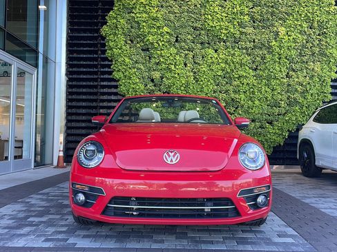 Used 2019 Volkswagen Beetle 2.0T SE w/ SE Premium Package FWD image 28