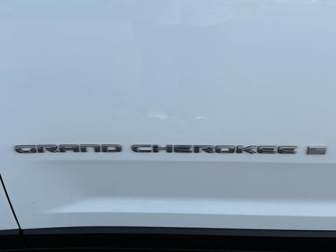 Used 2023 Jeep Grand Cherokee L Limited image 14