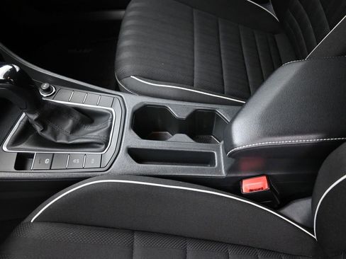 Used 2022 Volkswagen Jetta Sport image 19