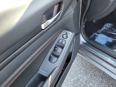 Used 2022 Nissan Altima 2.5 SR FWD image 14