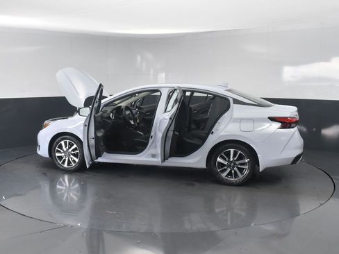 New 2025 Nissan Versa SV w/ Trunk Package image 27