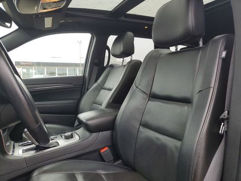 Used 2019 Jeep Grand Cherokee Limited w/ Luxury Group II image 5