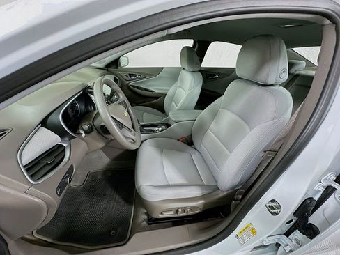 Used 2025 Chevrolet Malibu LT FWD image 20