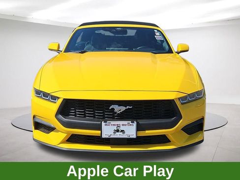 Used 2024 Ford Mustang Convertible image 6