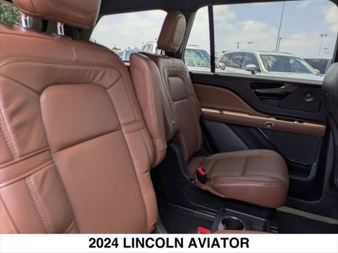 Certified 2024 Lincoln Aviator Reserve AWD/4WD image 20