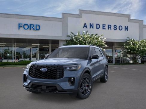 New 2026 Ford Explorer ST-Line w/ ST-Line Street Pack RWD image 2